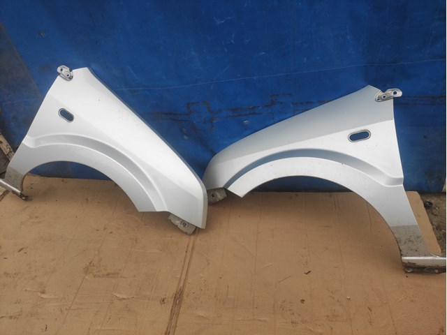 Купити 1215630 Ford Крило переднє ліве