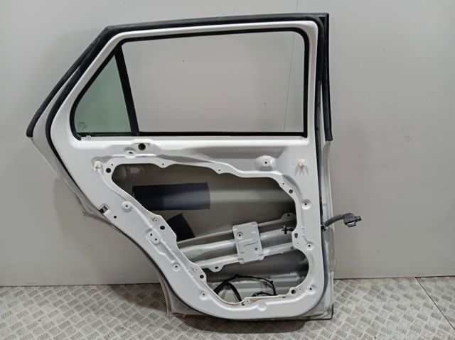 Двері задні, ліві Hyundai/Kia 77003AT000