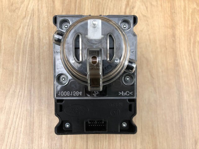 Купити LR067059 Land Rover 