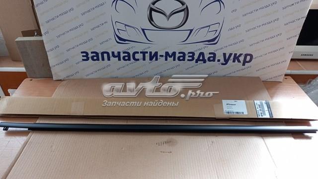 BP4K50640F Mazda Ущільнювач скла передніх дверей правої, зовнішній (планка)
