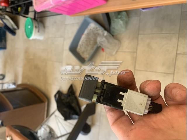 Кнопка аварійки 6552VR Fiat/Alfa/Lancia
