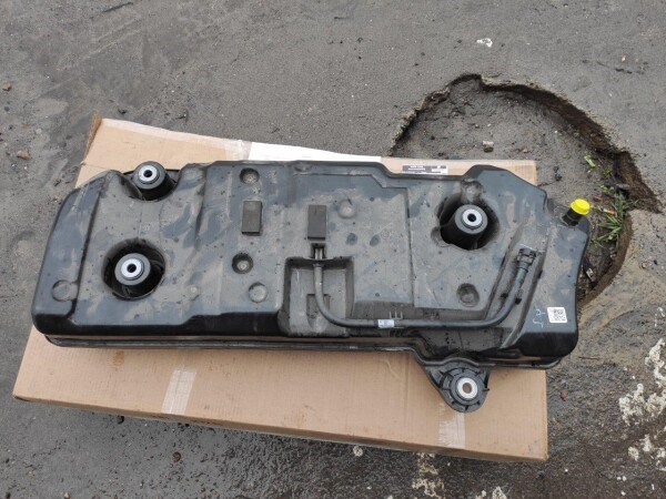  Mercedes A1674703205 ціна, від 253.09 USD