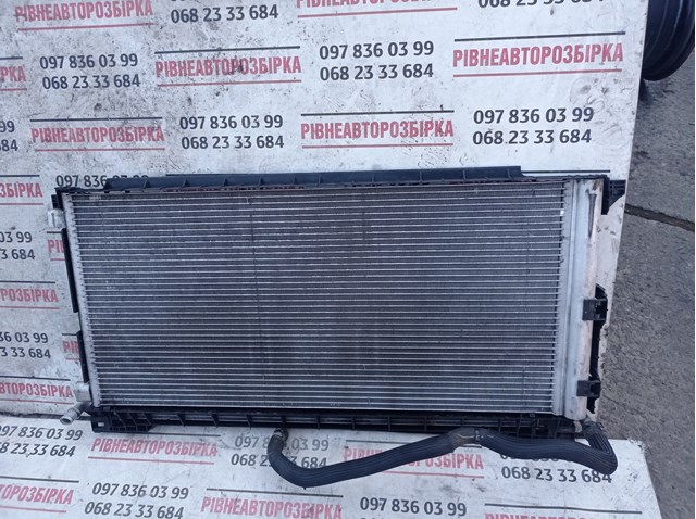 Конденсатор кондиціонера Renault (RVI) 921001261R ціна, від 333.45 USD