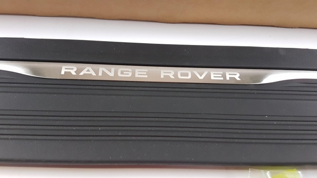  VPLYP0325 Land Rover