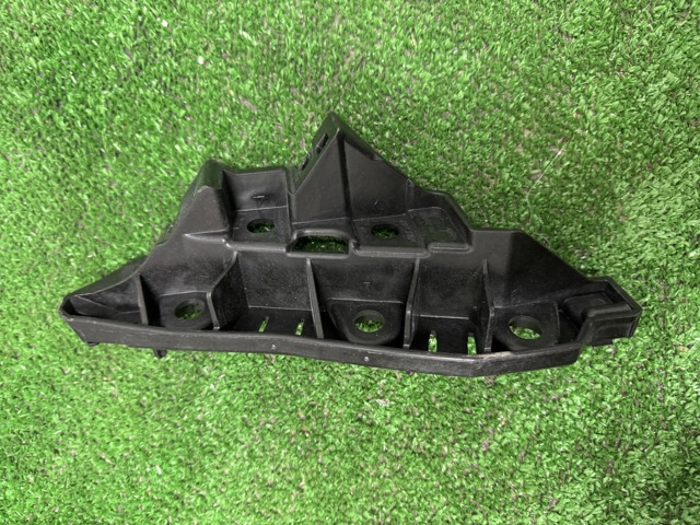 Направляюча переднього бампера, права FPS FP1241932 ціна, від 15.33 USD