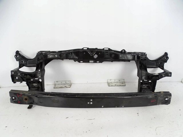 Рамка радіатора 8201130847 Renault (RVI)