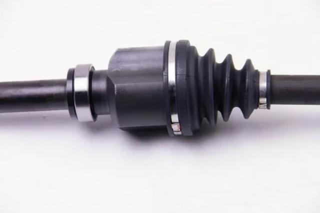 Піввісь права DS1401R BGA