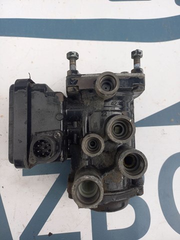 Кран гальмівний причепа MAN 81523016213 ціна, від 41.83 USD