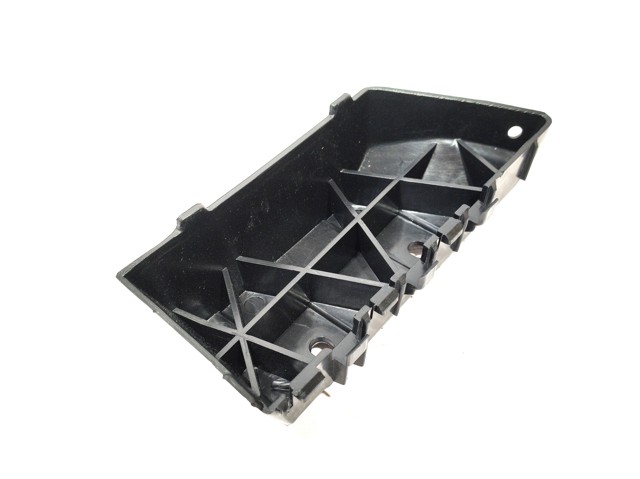 A132803572 Chery Праве кріплення переднього бампера