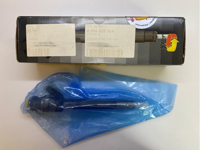 Паливні форсунки 0445110182 Bosch