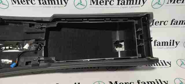 Борода торпеди Mercedes A2126802301 ціна, від 1265.34 USD