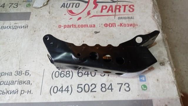 5811054P00 Suzuki 