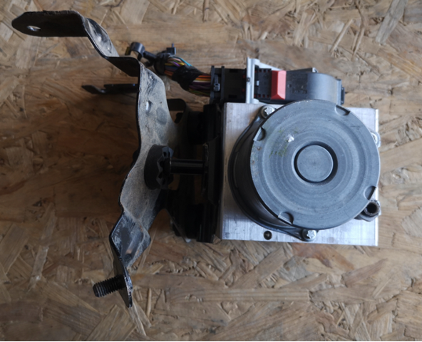 J8A214F447ED Land Rover 