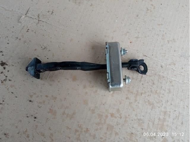  Mazda KB7W72270