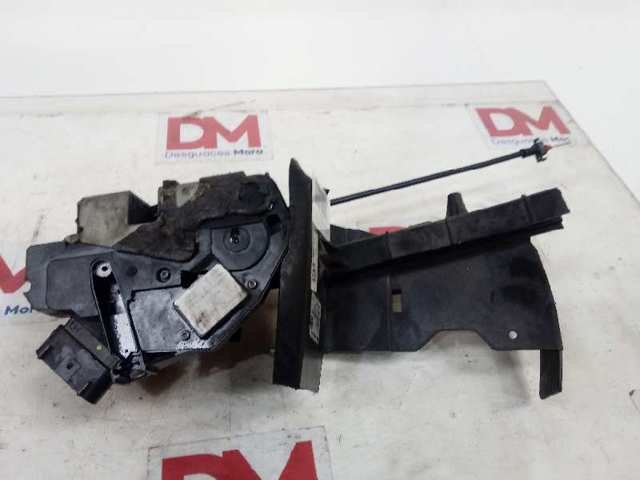 Купити BM5AA21813AE Ford Замок передньої лівої двері