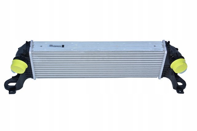 Радіатор інтеркулера Iveco 5802036825