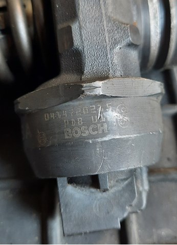 Форсунка паливна Bosch 038130073AG ціна, від 47.43 USD