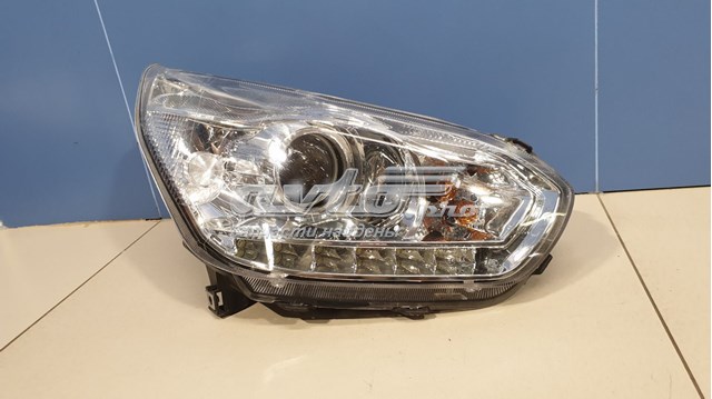Фара права T113772020AF Chery