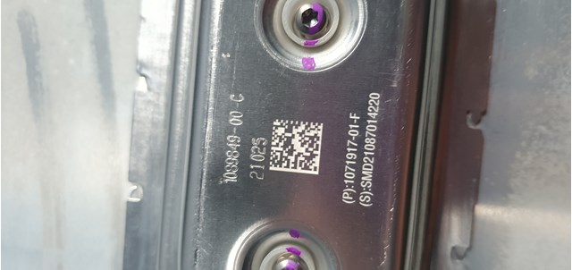 109321910G Tesla 
