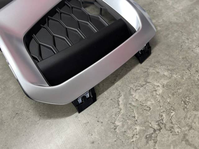  VAG 8WD807681M ціна, від 41.44 USD