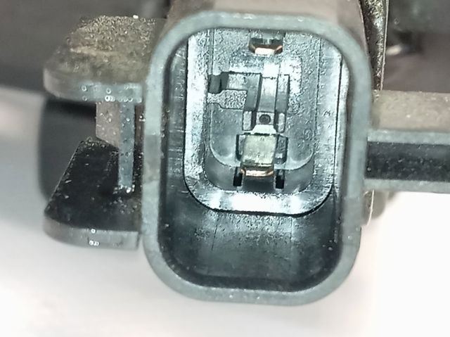 Замок капота 81130AT000 Hyundai/Kia