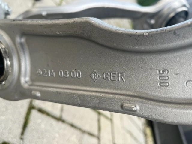  Mercedes A2143320100 ціна, від 495.20 USD