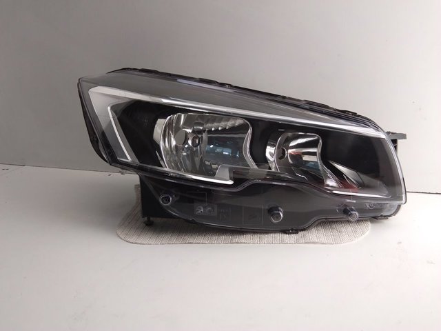 Купити 9807241180 Peugeot/Citroen Права блок фара