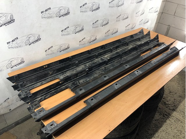 Купити PTY76012AR Signeda Накладка зовнішня (молдинг) порога, правий