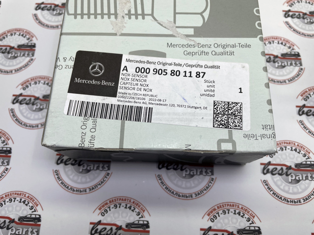 Купити A000905801187 Mercedes Датчик оксидів азоту NOX, передній