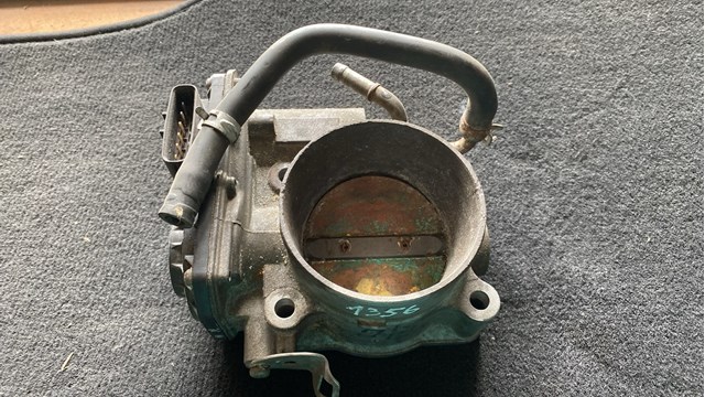  164005J6A01 Honda
