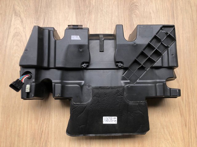 LR033287 Land Rover Сабвуфер