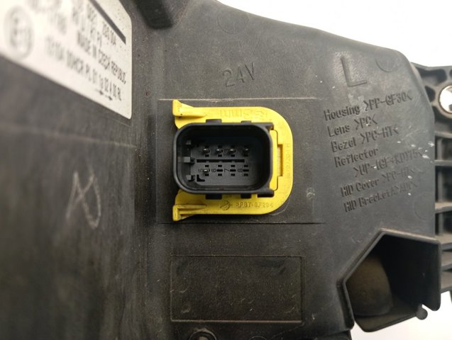 Купити A9608200239 Mercedes Основна фара в зборі ліва