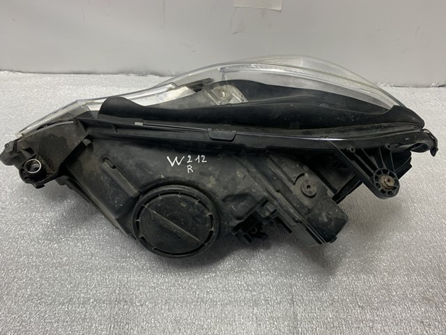 Основна фара - вставка Mercedes A2128200461