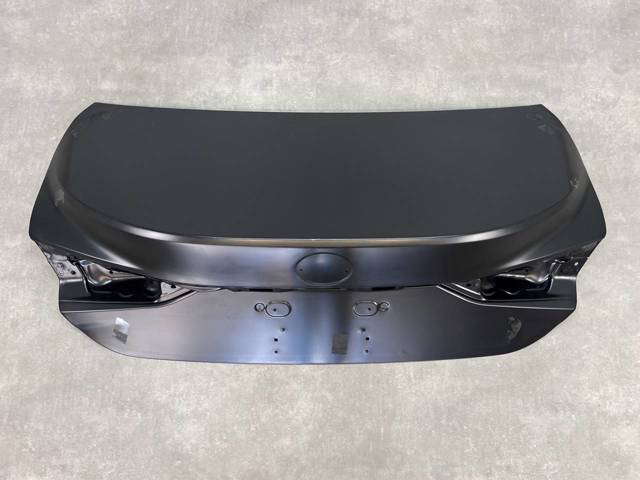 Кришка багажника 6440133860 Toyota