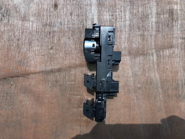 Кнопковий блок керування склопідіймачами передній лівий Ford LJ6Z14529CA