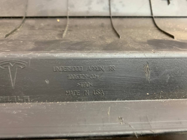  100632900E Tesla