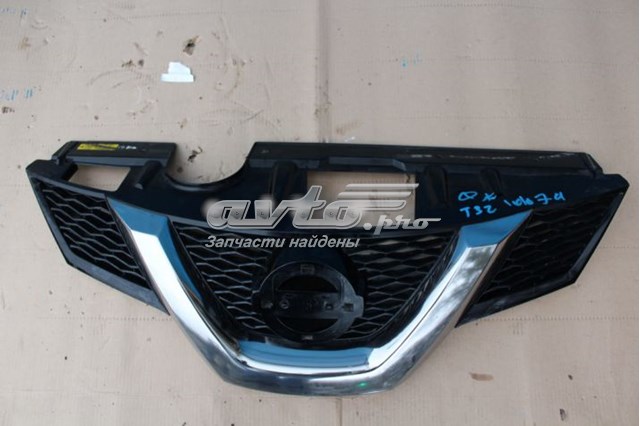 Решітка радіатора 623104CM0B Nissan/Infiniti