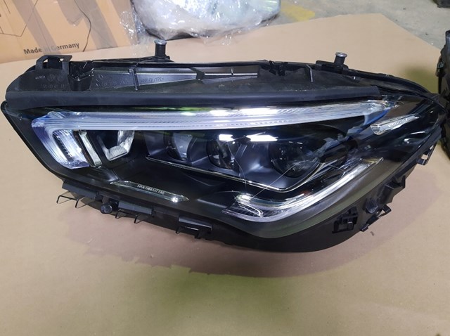 Купити A1189066901 Mercedes 