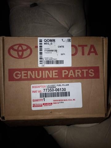 Лючок паливного бака Toyota 7735006130