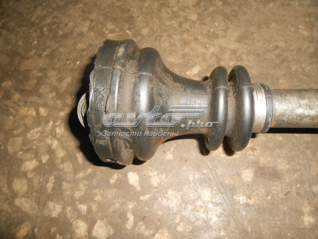 391002983R Renault (RVI) Привід передній правий