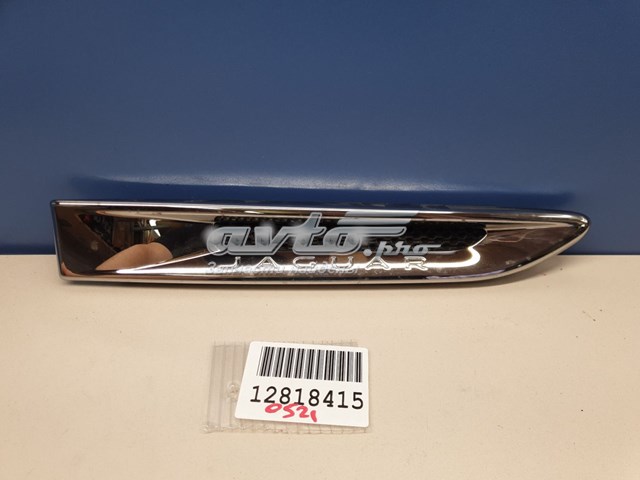 T4A27230 Jaguar Молдинг переднього правого крила