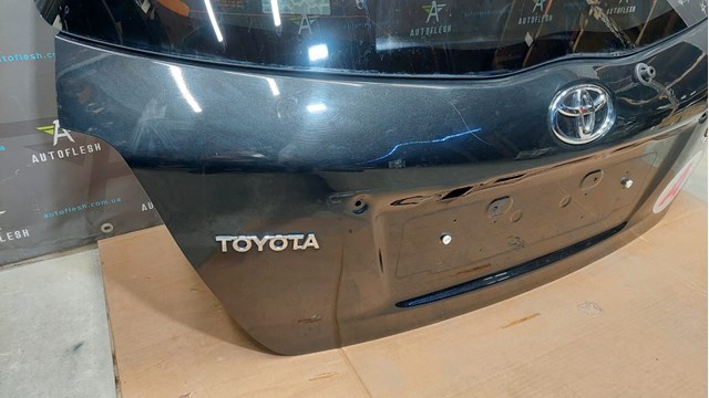 П'яті двері Toyota 670050D120 ціна, від 276.58 USD