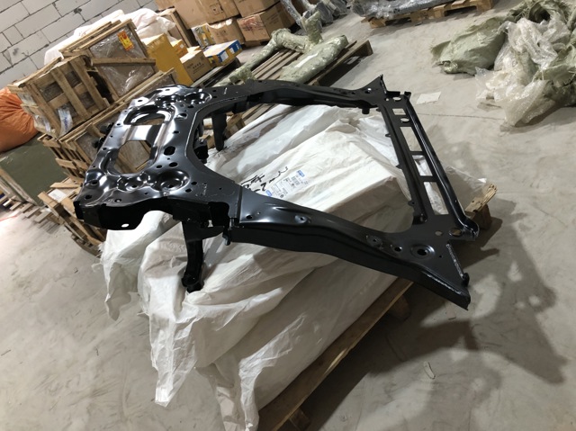 Купити 544016RA2A Nissan/Infiniti Підрамник передній