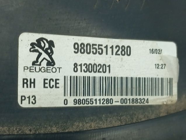 Фара задня права внутрішня Peugeot/Citroen 9805511280