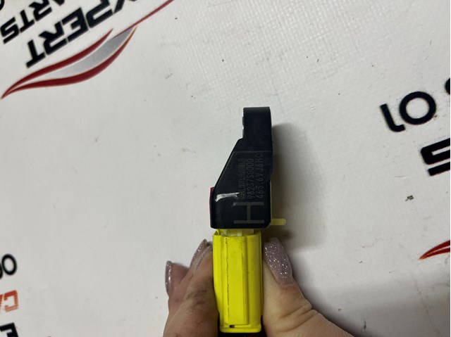 Датчик AIRBAG передній Subaru 98237SG000