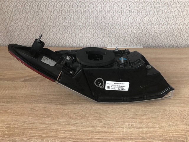 Купити 600591900G Tesla Стоп задній