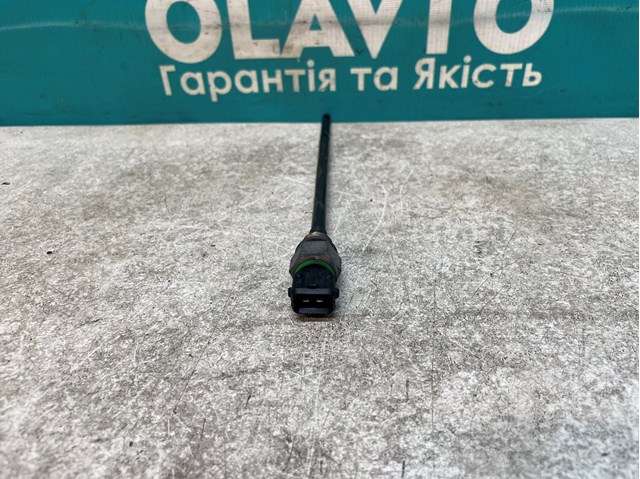 Датчик рівня масла двигуна Renault (RVI) 8200024233