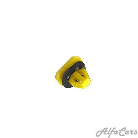 Купити BP4451CBU DP Group Кліпса молдингу крила