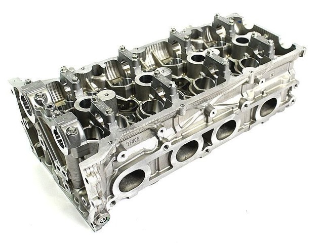 1110078KA0000 Suzuki Головка циліндрів