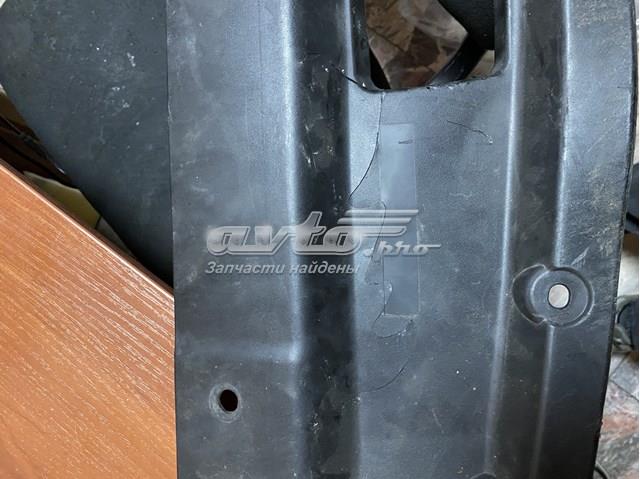 623223YU0A Nissan/Infiniti Накладка верхня передній панелі / супорта радіатора